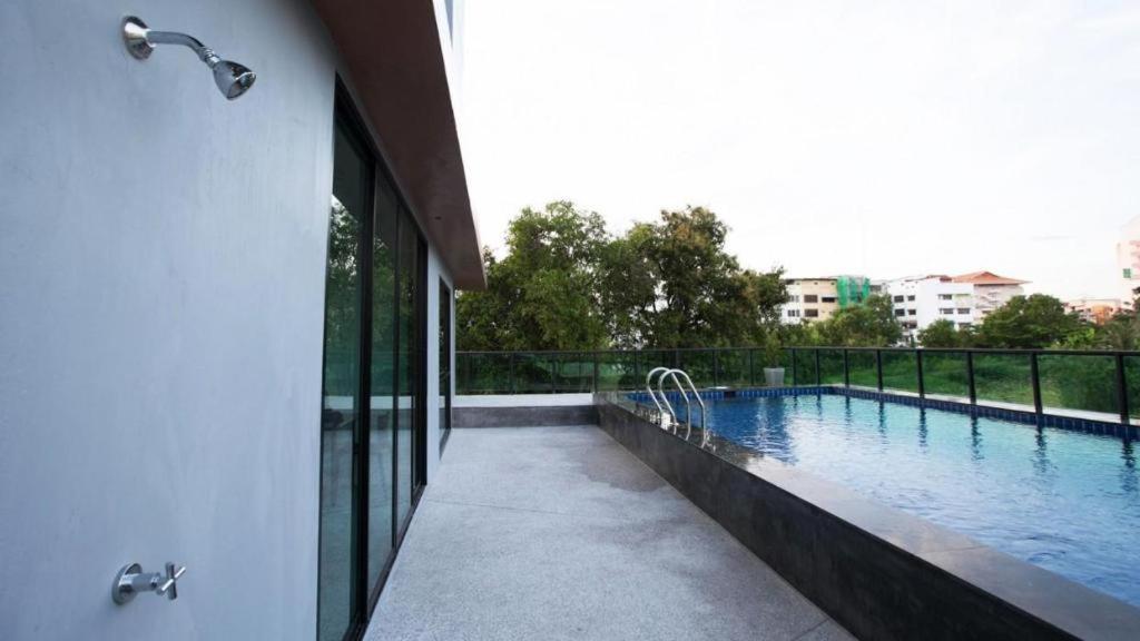 B2 South Pattaya Premier Hotel Luaran gambar